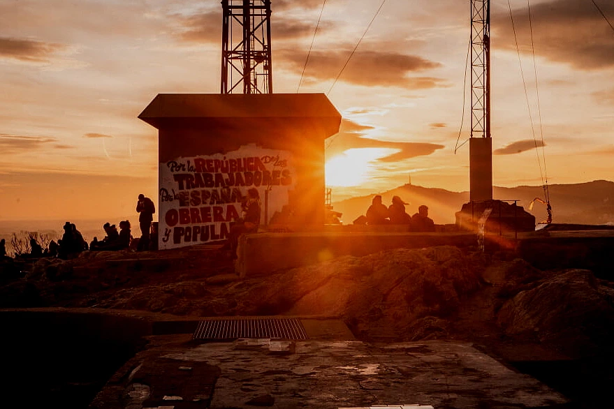 Carmel-Bunker-at-Sunset-Barcelona-Spain-00451%EC%88%98%EC%A0%95.jpg?type=w966
