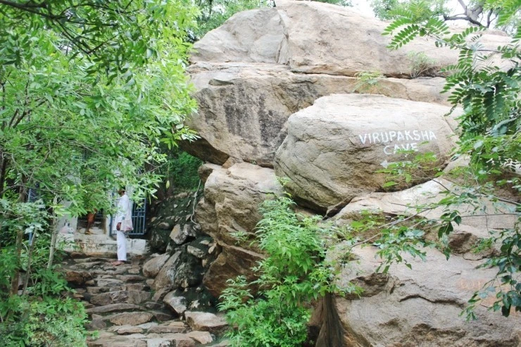 011DFF4651E040242B 비루팍샤 케이브.jpeg