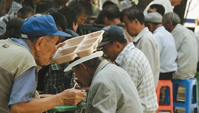 다운로드 (4).jpeg