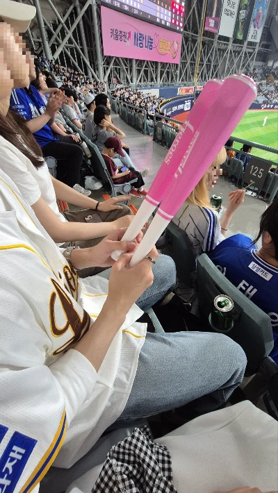 img.png?credential=yqXZFxpELC7KVnFOS48ylbz2pIh7yKj8&expires=1753973999&allow_ip=&allow_referer=&signature=D%2F9T%2F5so72%2FbY3Y2pBuTMfSY2kM%3D