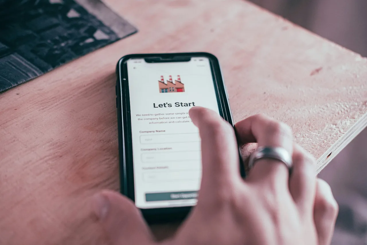 photo-1605165566807-508fb529cf3e?fm=jpg&q=60&w=3000&ixlib=rb-4.0.3&ixid=M3wxMjA3fDB8MHxzZWFyY2h8M3x8JUVDJTk4JUE4JUVCJUIzJUI0JUVCJTk0JUE5fGVufDB8fDB8fHww