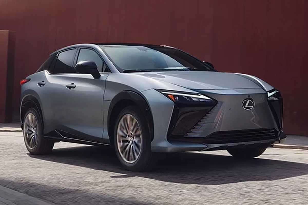 RZ_Lexus_wwwlexuscom_4.webp