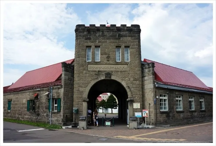 800px-130823Nikka_Wisky_Yoichi_Distillery_Hokkaido_Japan01s3.jpg?type=w2