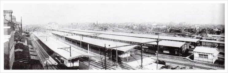 1920px-Tokyo_station_platform_1914.jpg?type=w2