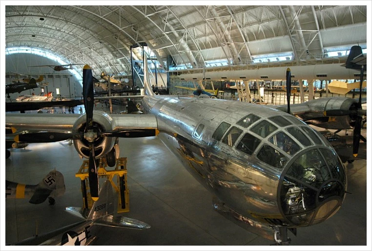 Enola_gay_20040710_170220_1_4.jpg?type=w1