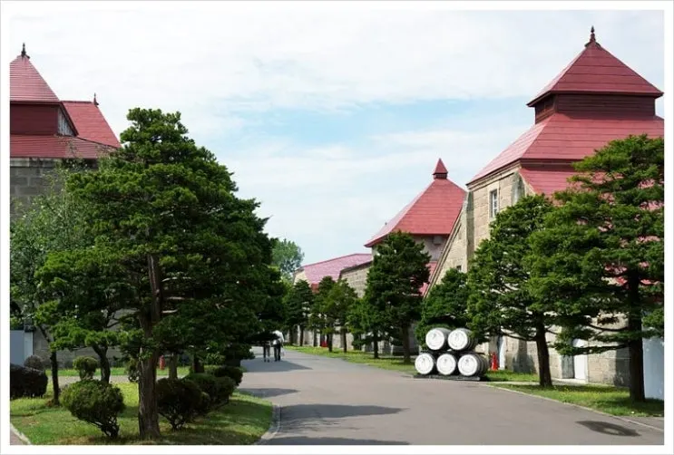 800px-130823Nikka_Wisky_Yoichi_Distillery_Hokkaido_Japan18s3.jpg?type=w2