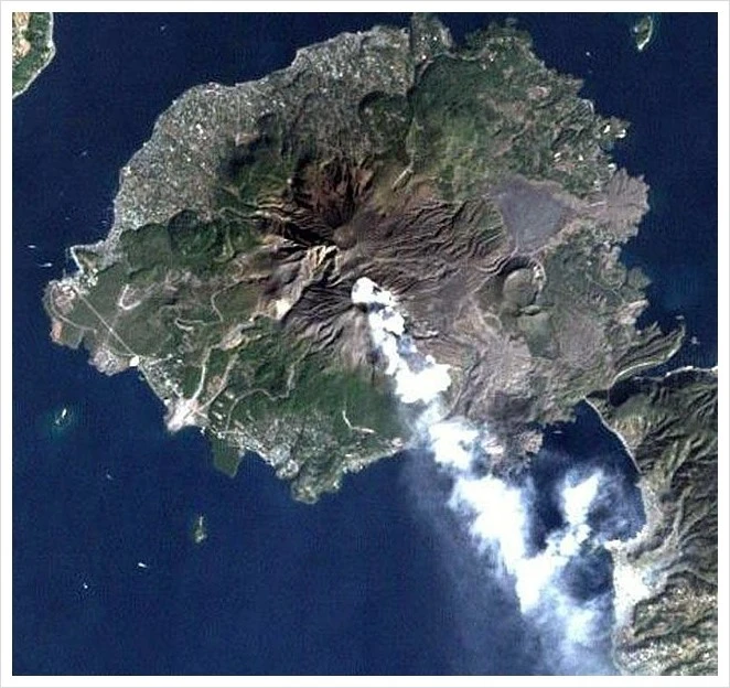640px-Sakurajima_Landsat_image.jpg?type=w2