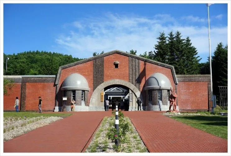 1280px-130713_Abashiri_Prison_Museum_Abashiri_Hokkaido_Japan08n.jpg?type=w2