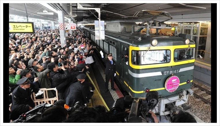 %ED%8A%B8%EC%99%88%EB%9D%BC%EC%9D%B4%ED%8A%B8_%EB%A7%88%EC%A7%80%EB%A7%89_%EC%97%B4%EC%B0%A8.jpg?type=w1