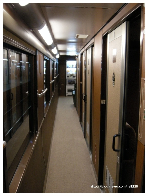 %BB%E7%C1%F8_054_fall339.jpg?type=w1