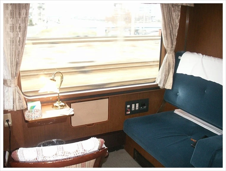 %EB%A1%9C%EC%96%84%EB%A3%B8.jpg?type=w1