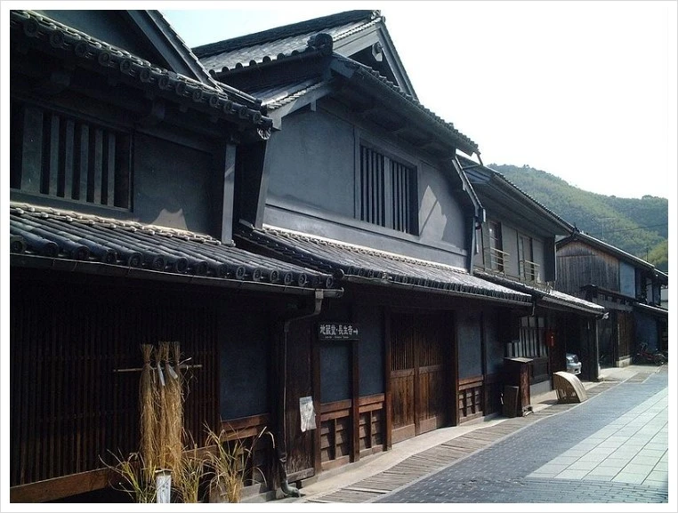 800px-Taketsuru_house_Takehara.jpg?type=w1