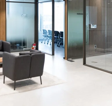 44444444444_(3).jpg?type=w386