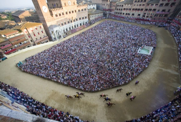 palio-siena.jpg?__scale=h:1440,w:1920