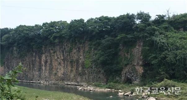 art_17358827562126_a12700.jpg?iqs=0.012218123879969678