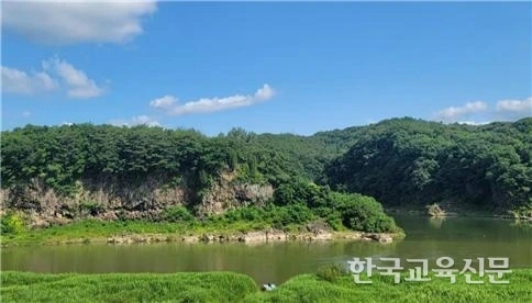 art_17358825967345_17b7c0.jpg?iqs=0.3025115355435659