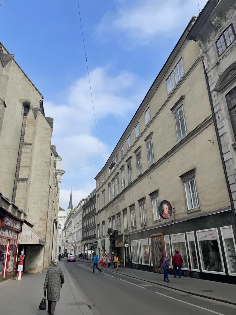 KakaoTalk_20231213_111410592_11.jpg?type=w773