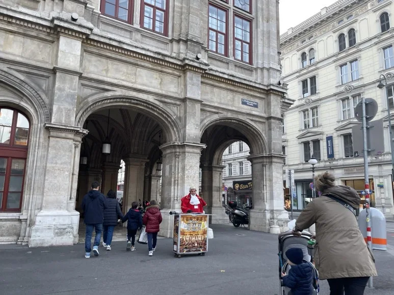 KakaoTalk_20231213_111410592_05.jpg?type=w773