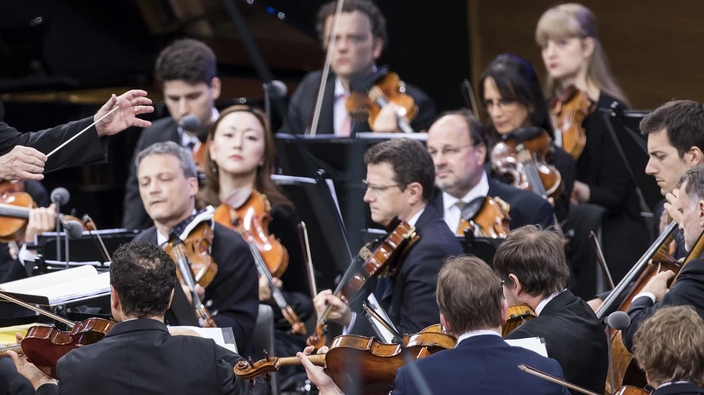 berliner-philharmoniker-frauen-102~_v-img__16__9__xl_-d31c35f8186ebeb80b0cd843a7c267a0e0c81647.jpg?version=56136