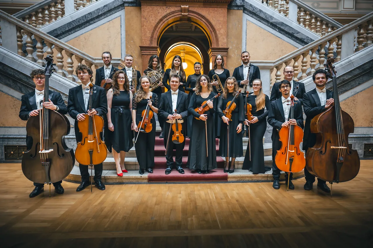 orchestralni-akademie-23-24-1.jpg?v=1dbf072649bc630