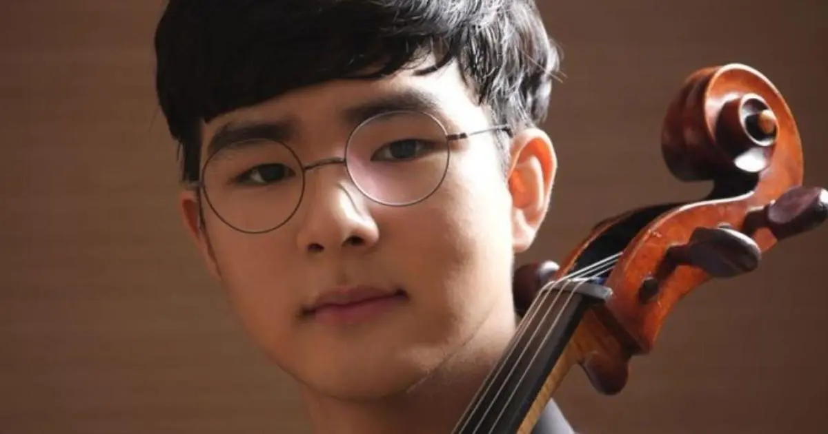 3251409_20241110_yoonsoo_yeo_c_gr-dr_1200x550.jpg?h=e845b32d&itok=npVarqTp