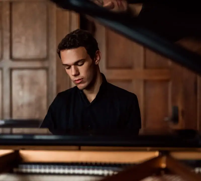 image?url=https%3A%2F%2Fstorage.nifc.pl%2Fweb_files%2F_foto%2Fosoby%2F47400%2F591134_1741009401.jpg&w=3840&q=75&dpl=dpl_GxSdrFX2WfcUN7jZGFeUwFVwpBwV