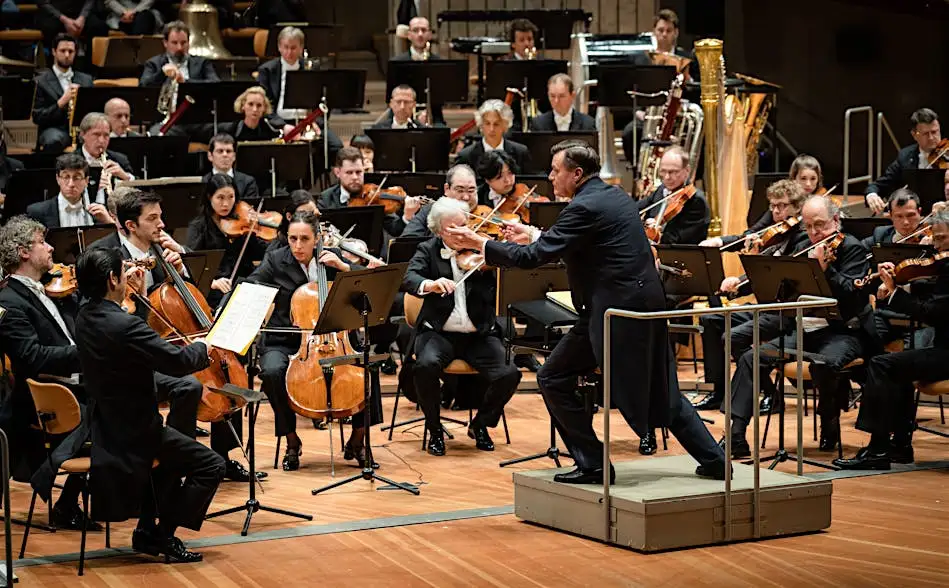 b6bfb3f7-6c47-4aa5-8696-730d06f030e3.jpeg?w=1880&h=588&auto=format&sharp=10&fit=fill&auto=compress