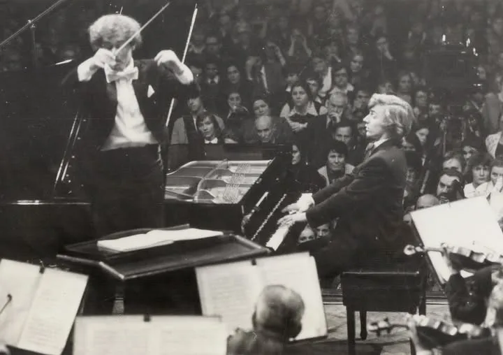 189355325_10158968323710520_8967818560439860325_n.jpg?stp=dst-jpg_s720x720_tt6&_nc_cat=107&ccb=1-7&_nc_sid=127cfc&_nc_ohc=2ELzQeEDOtEQ7kNvwEfAOBZ&_nc_oc=AdnOQTqAmMOWkfGliOFAeV9J_sKT2X0xxNpkL2OeeAu1RdQvvQke0INZnD3JVo4n8aU&_nc_zt=23&_nc_ht=scontent.fvie2-1.fna&_nc_gid=UTKUGQ4KeGcrL9dv6PzfnA&oh=00_AfHD6-RWi1piPiSKCOasjDDQLAfHqshfxS5XMjcdMRjk_g&oe=683E9C2D