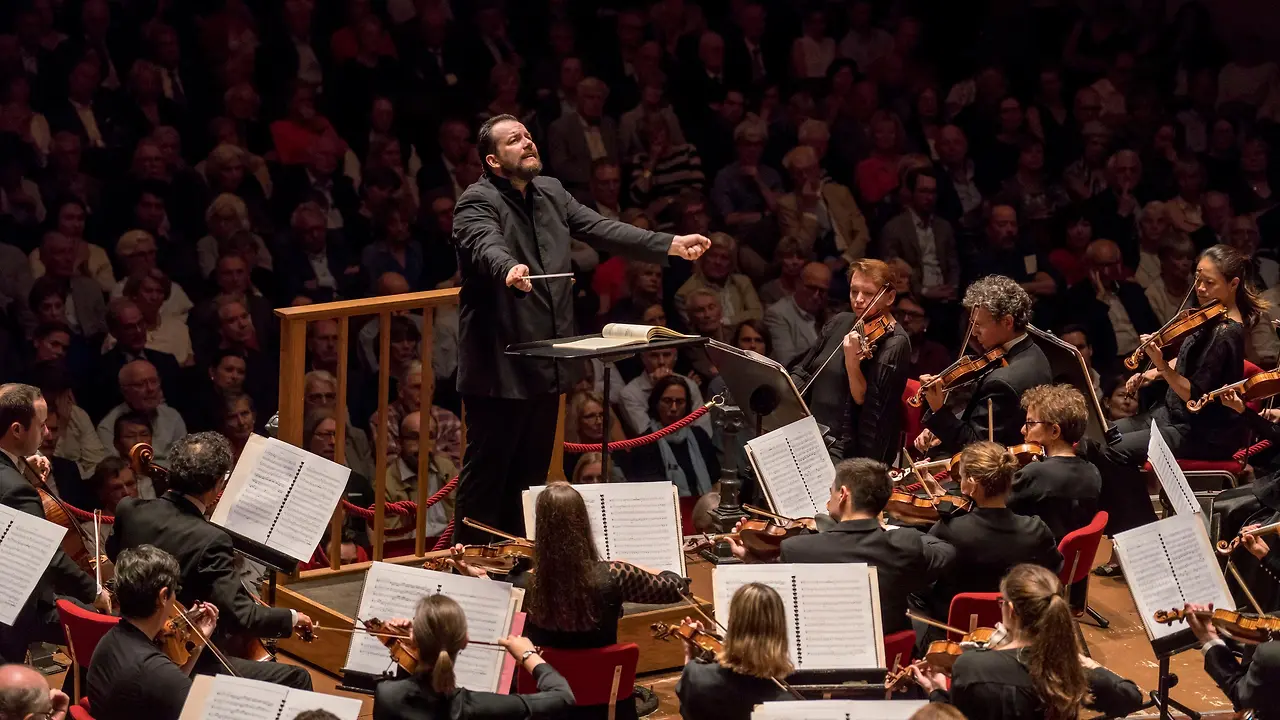 1bb7ba090616e2673352df34f8c9660d1cbc68f2-6122x3444.jpg?w=3840&q=75