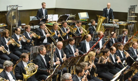 Gewandhausorchester_Mothes.png?h=598dc94b&itok=mjX6ZIKk