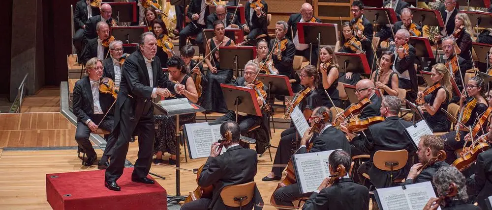 riccardo-chailly-filarmonica-della-scala-philharmonie-musikfest-berlin.jpeg