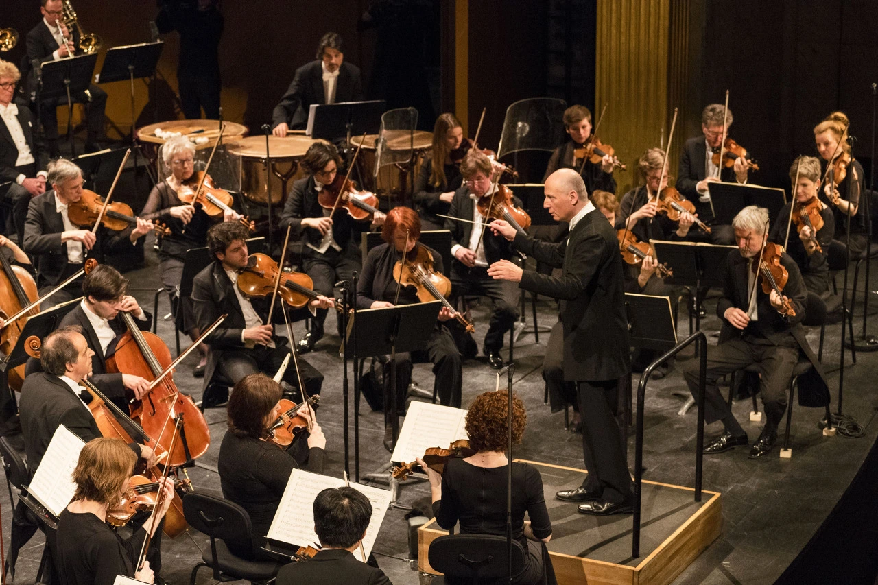 gwRXyHV507TRq-Pd9ljEZIlEKC8