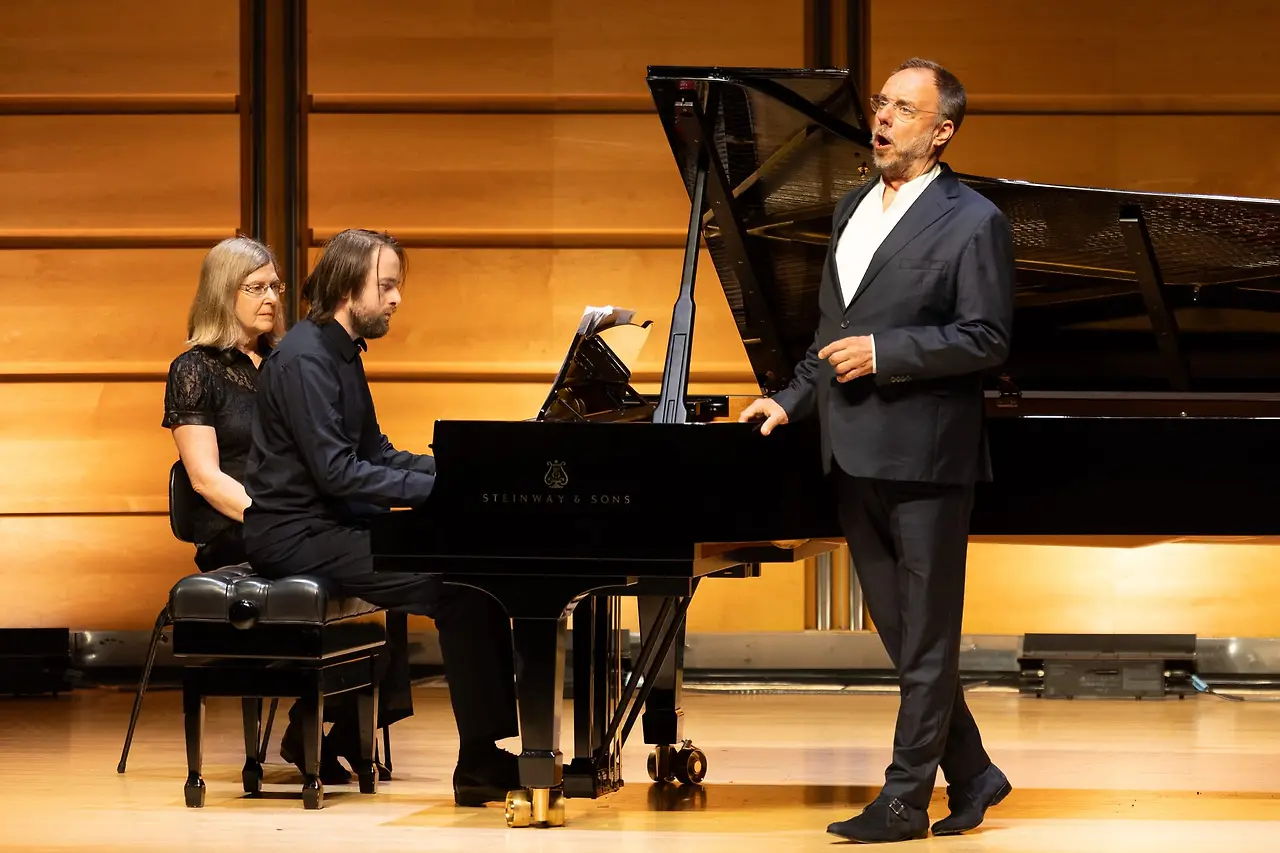 Trifonov-and-Goerne-in-Recital-27-web.jpeg?fit=2048%2C1365&ssl=1