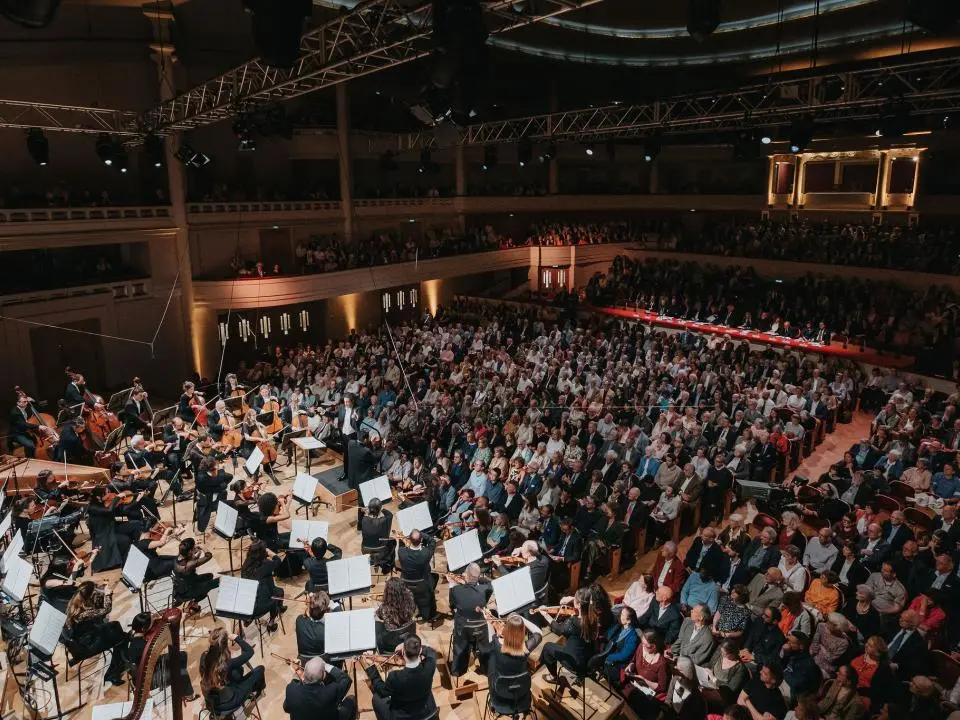 12-voice-bozar-concert-hall-c-thomas-leonard-2.jpg?itok=uWec3r4p