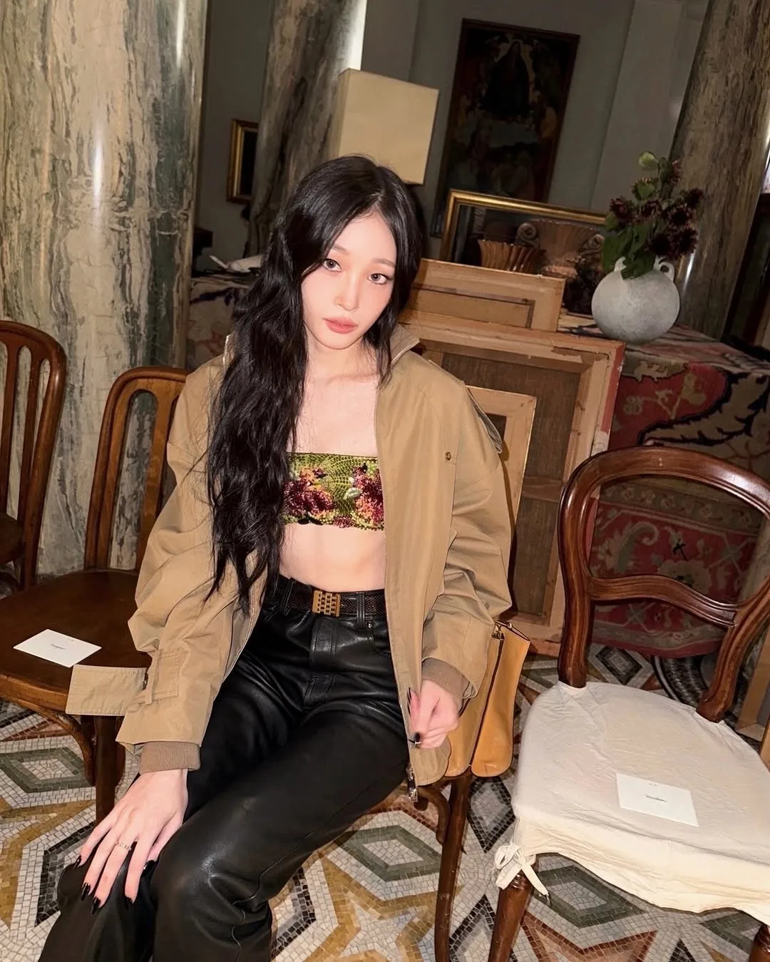 699137555_06_베르사체 쇼@anniesymoon.jpeg