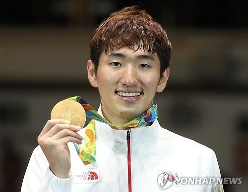 %ED%8E%9C%EC%8B%B1_%EB%B0%95%EC%83%81%EC%98%81.jpg?type=w773