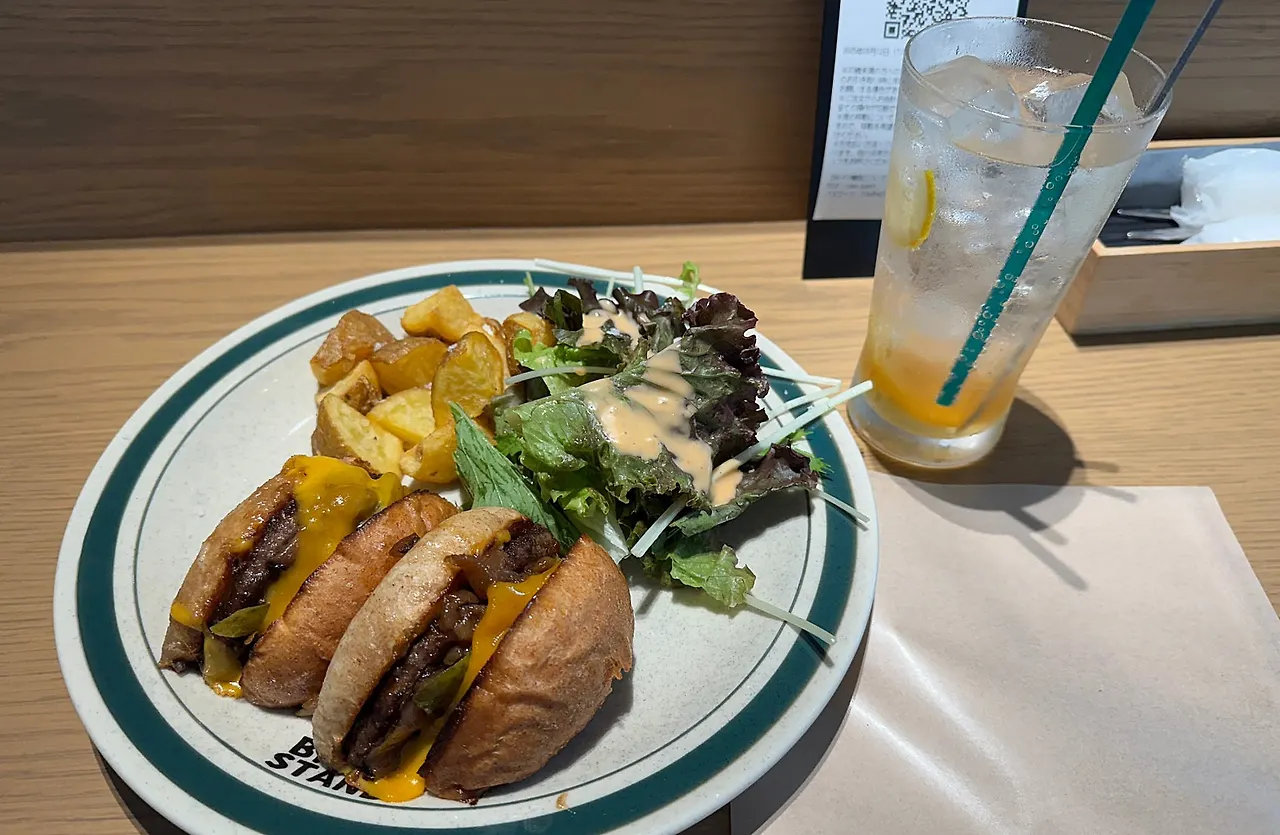 SE-49abf5b9-244b-49c3-aa5f-0fbb40a31540.jpg?type=w1600