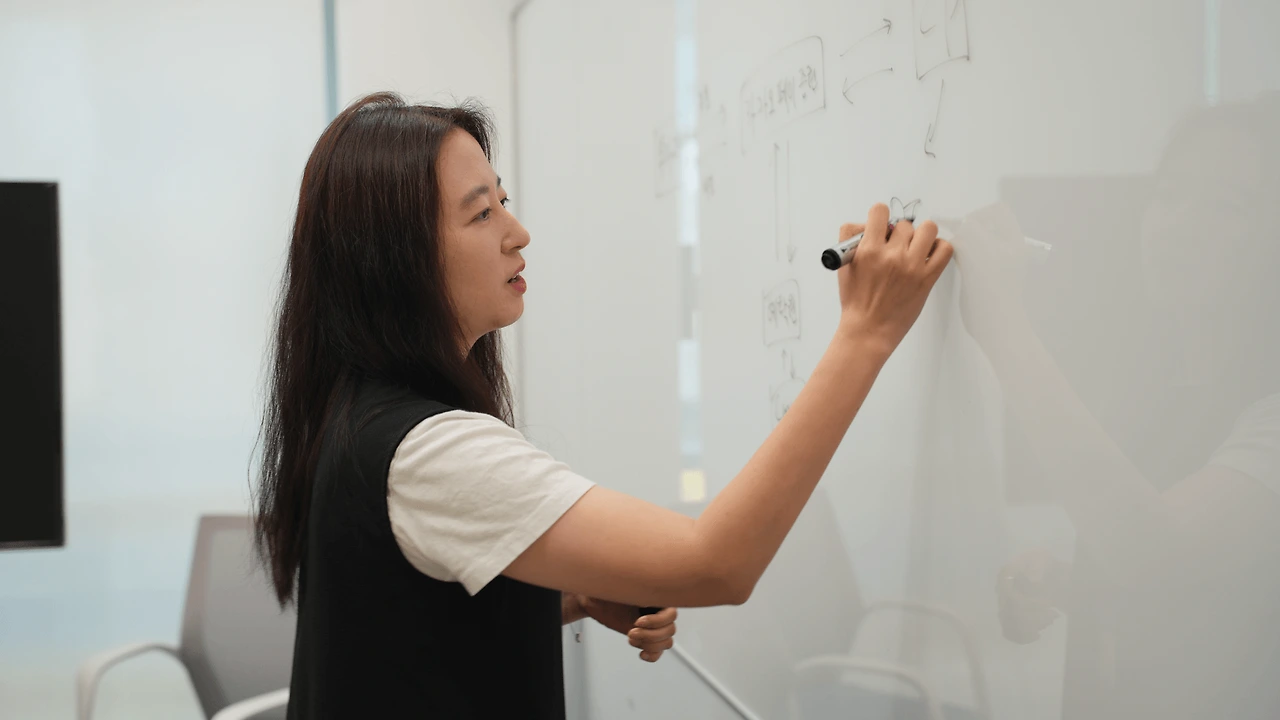 image?url=https%3A%2F%2Fimage.ninehire.com%2Fhomepage%2F54c7edd0-1f8a-11ed-bd78-476d9de76402%2Fimage%2F76f49d50-4d8f-11f0-adb3-cf7536b1c19d.png&w=3840&q=100