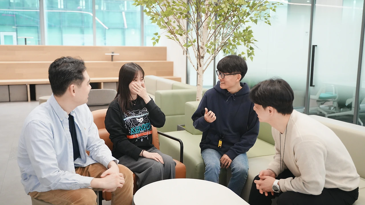 image?url=https%3A%2F%2Fimage.ninehire.com%2Fhomepage%2F54c7edd0-1f8a-11ed-bd78-476d9de76402%2Fimage%2Fbcd9f9d0-faf8-11ef-acf5-49260662a9c5.JPG&w=3840&q=100