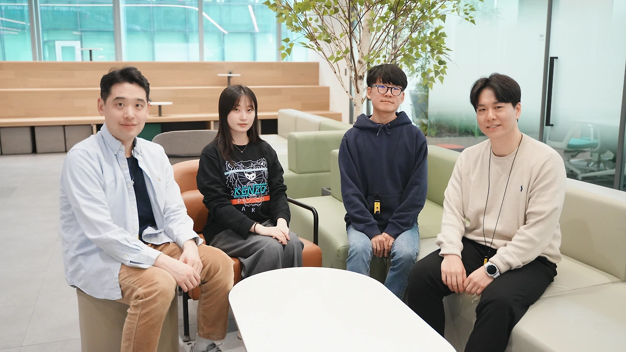 image?url=https%3A%2F%2Fimage.ninehire.com%2Fhomepage%2F54c7edd0-1f8a-11ed-bd78-476d9de76402%2Fimage%2F7a40e650-f5a4-11ef-8991-2f42b6fe4533.JPG&w=3840&q=100