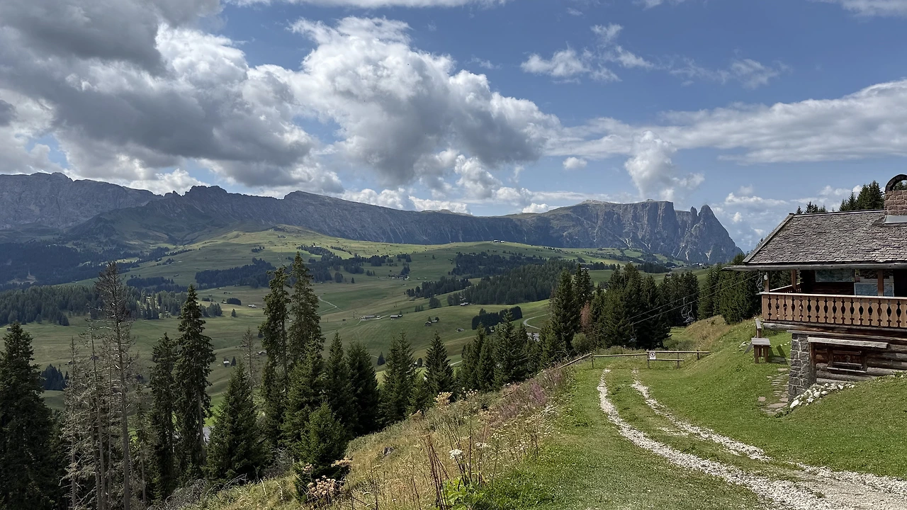 img.jpg?credential=yqXZFxpELC7KVnFOS48ylbz2pIh7yKj8&expires=1761922799&allow_ip=&allow_referer=&signature=JAv7iL6VbLyXzxWuIV67nY8ZM3k%3D