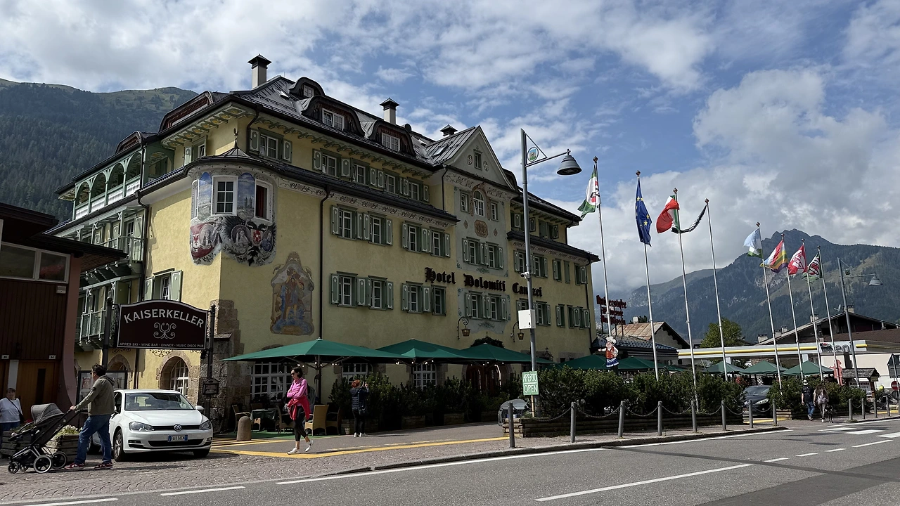 img.jpg?credential=yqXZFxpELC7KVnFOS48ylbz2pIh7yKj8&expires=1764514799&allow_ip=&allow_referer=&signature=ja25FbVNJbCtA07vs4JJjVcMvII%3D