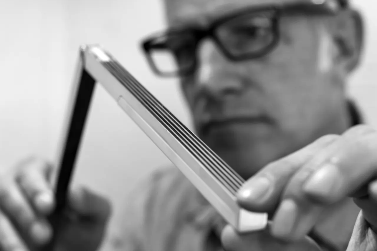 truth_beauty_0841bw.jpg?crop=center&v=1750651420