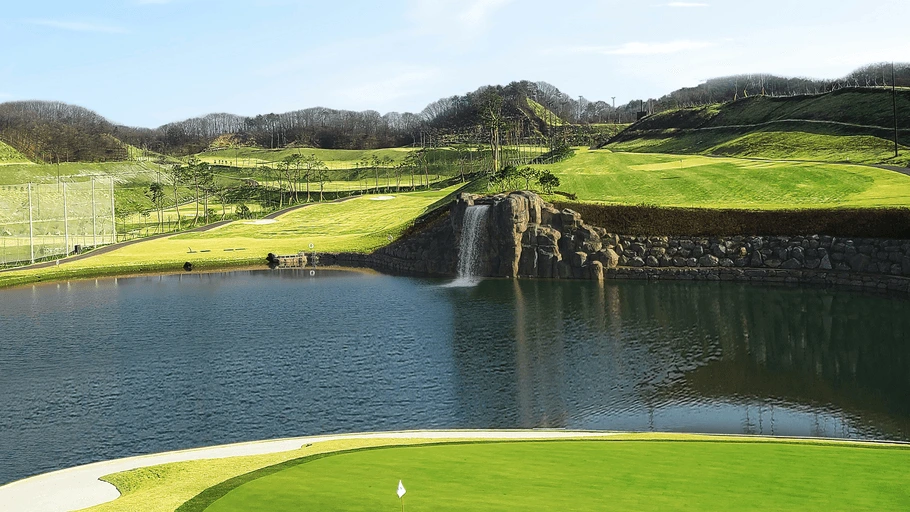 image?url=https%3A%2F%2Fd3vwwfpjgplc0a.cloudfront.net%2Fadmin%2FgolfCourse%2F1%2F1_a50d6cfa-674a-4be9-9bfb-1de2ce340474.png&w=3840&q=75