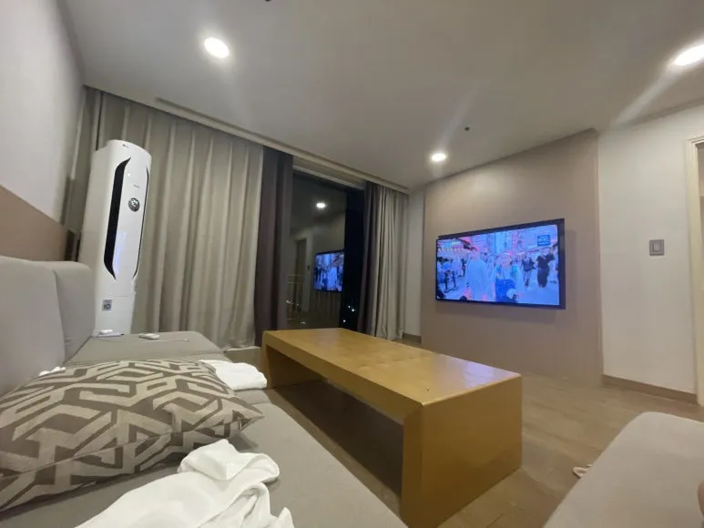 IMG_3935.JPG?type=w773