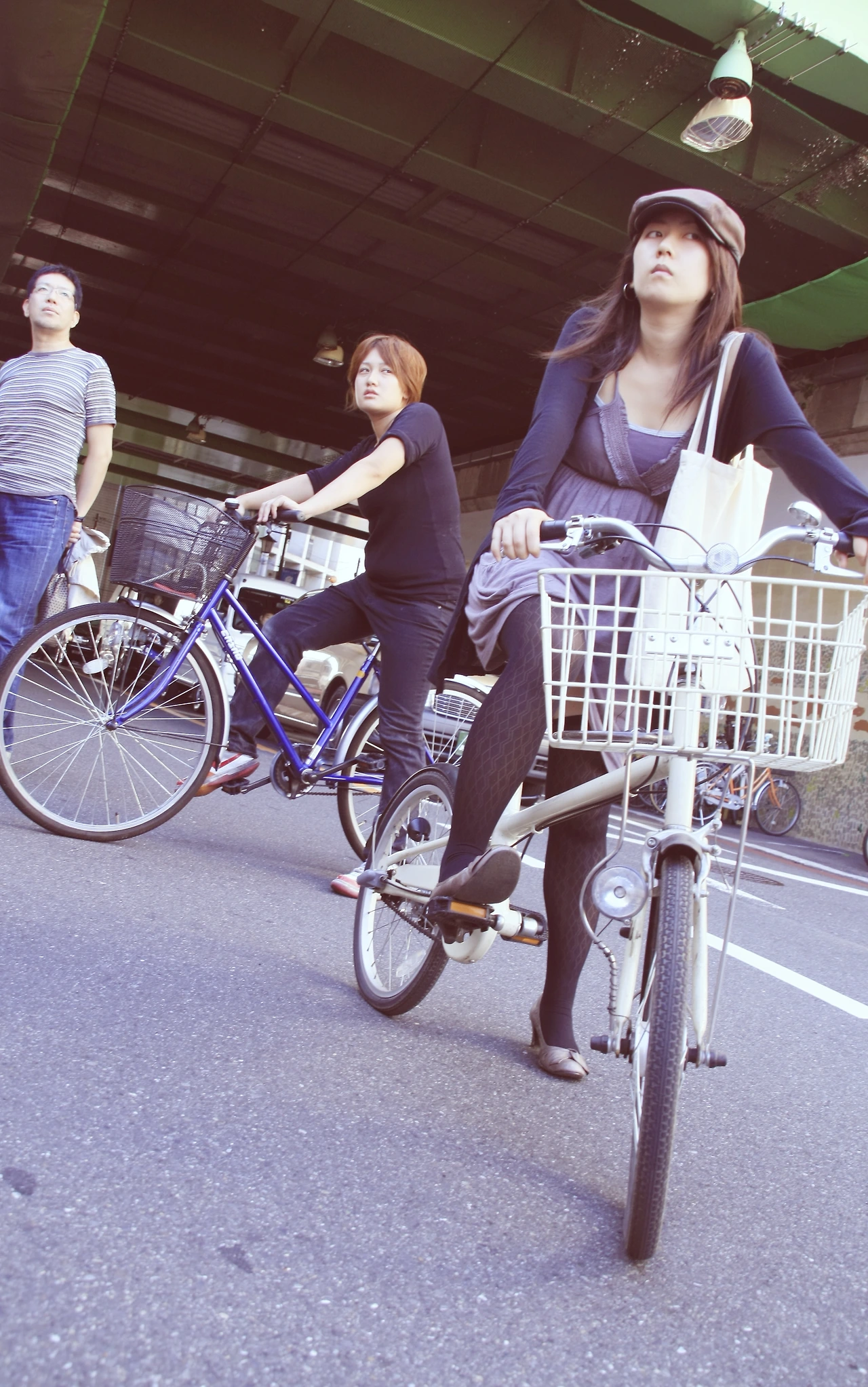 일본_도쿄_하라주쿠_요요기역앞에서자전거.JPG