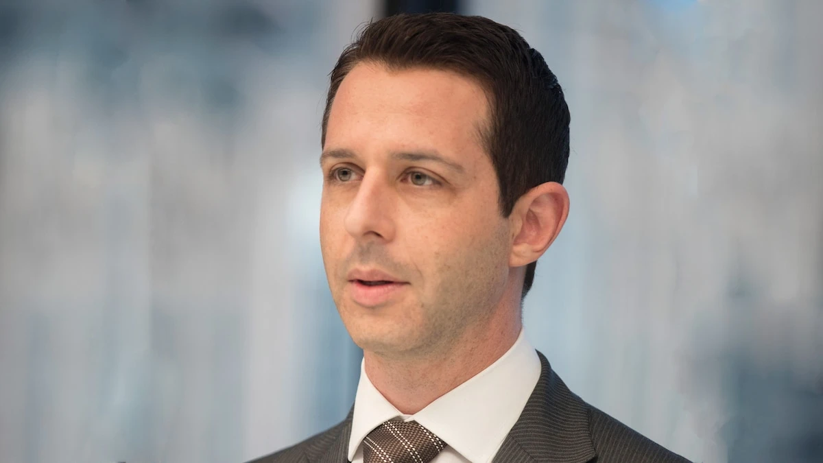 kendall-roy-s1-1920.jpg?w=1200