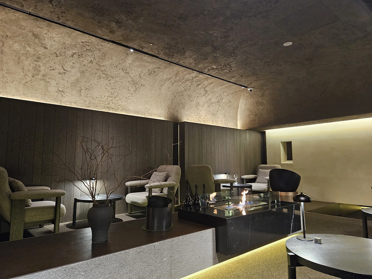 img.jpg?allow_ip=&allow_referer=&credential=yqXZFxpELC7KVnFOS48ylbz2pIh7yKj8&expires=1767193199&signature=5%2BEYotIzfF83bbpMsZNqgqai25k%3D&utm_source=chatgpt.com