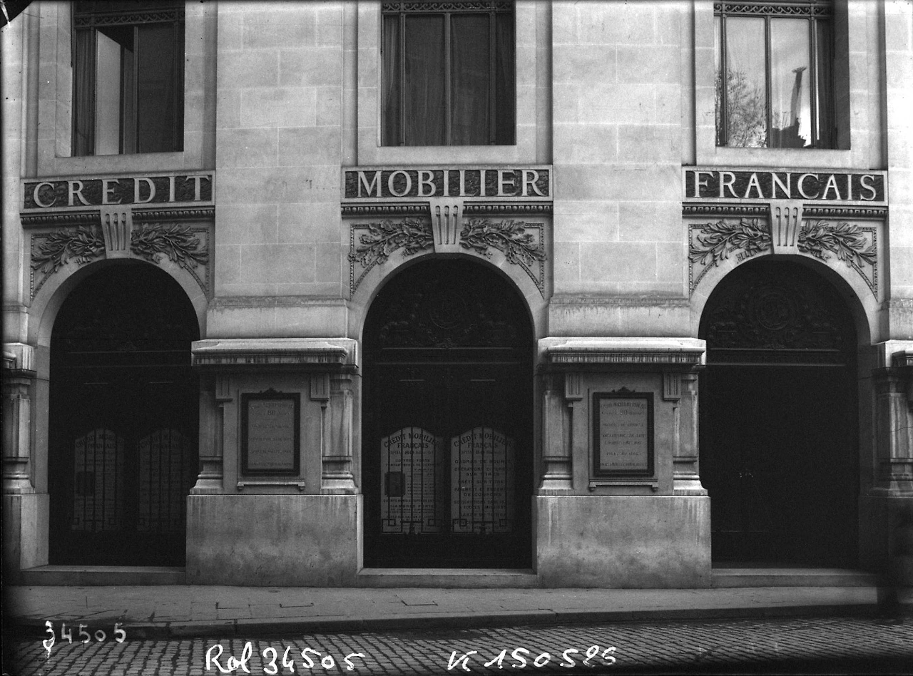 Cr%C3%A9dit_mobilier_fran%C3%A7ais_(vue_de_l%27entr%C3%A9e_de_la_banque).jpg?type=w3840