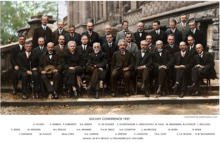 physics_people.png?type=w740